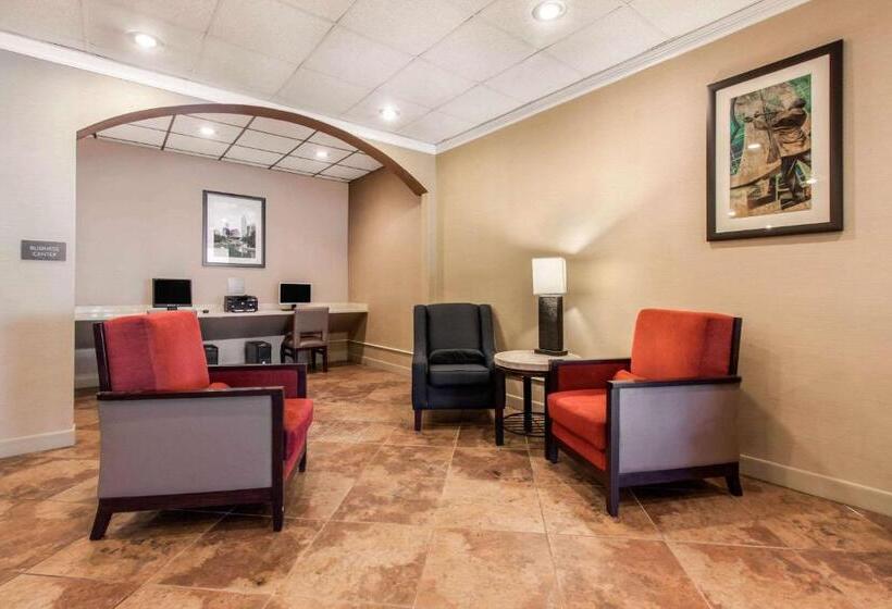 酒店 Comfort Inn & Suites Omaha Central