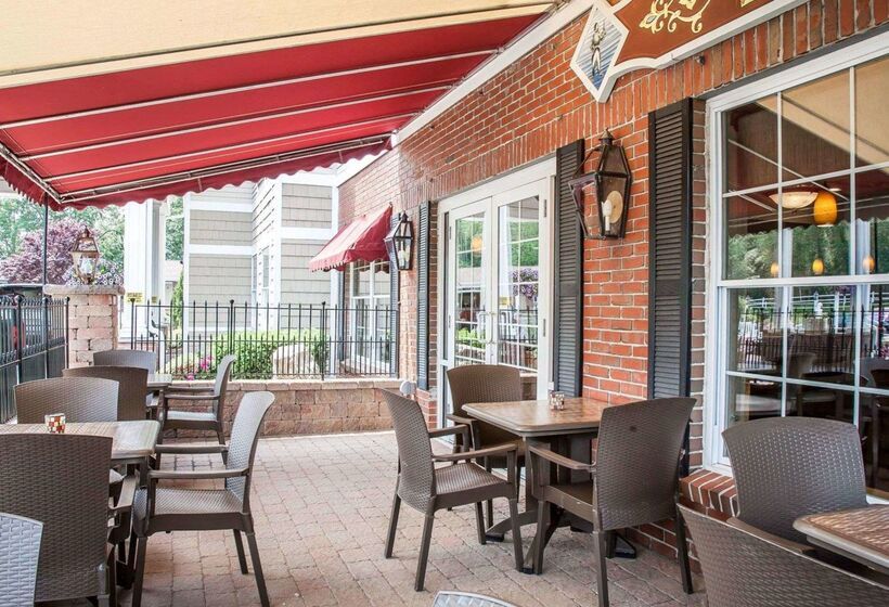 فندق Comfort Inn & Suites Sturbridgebrimfield