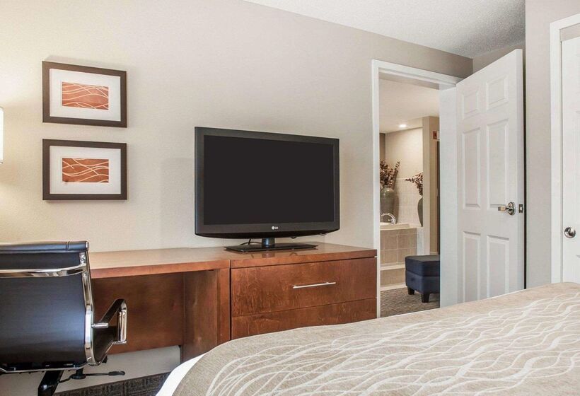 فندق Comfort Inn & Suites Sturbridgebrimfield