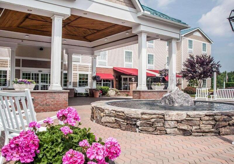 فندق Comfort Inn & Suites Sturbridgebrimfield