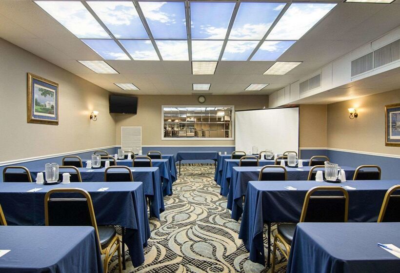 ホテル Comfort Inn University Center