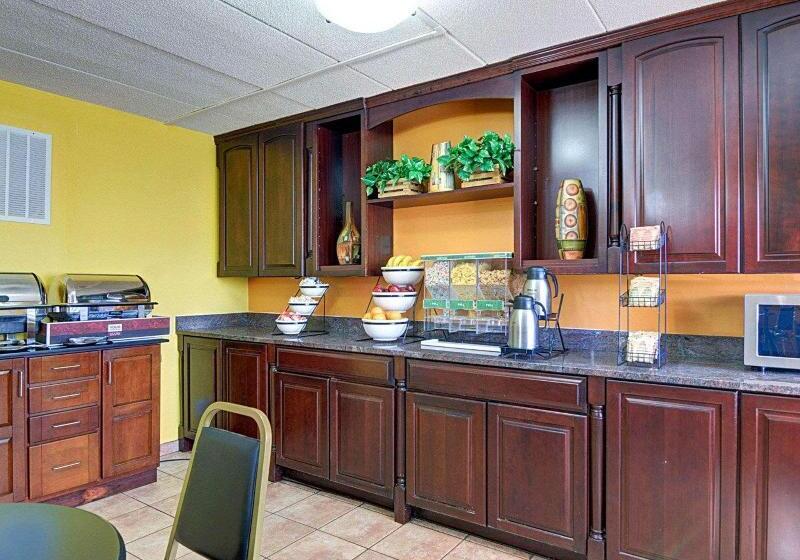 ホテル Comfort Inn University Center