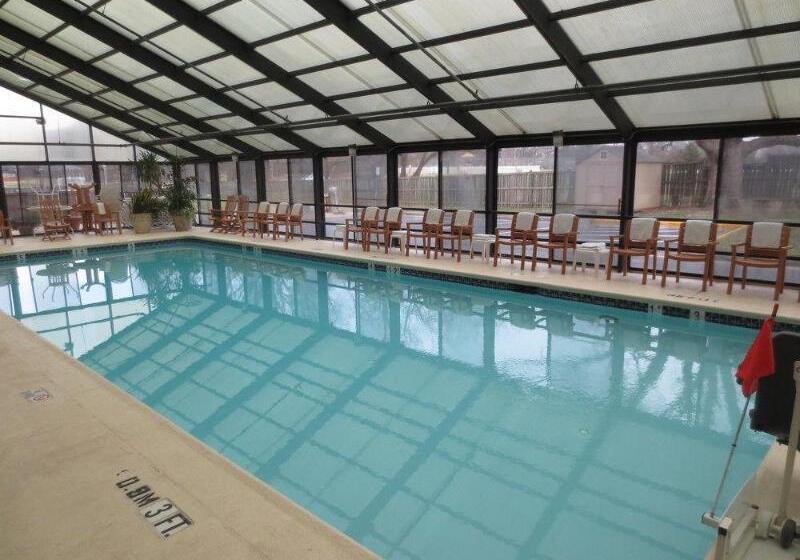 ホテル Comfort Inn University Center