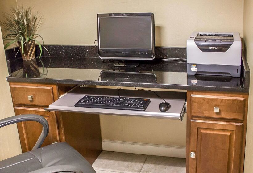 هتل Comfort Inn Wethersfield  Hartford