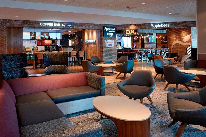 هتل Courtyard By Marriott Detroit Downtown