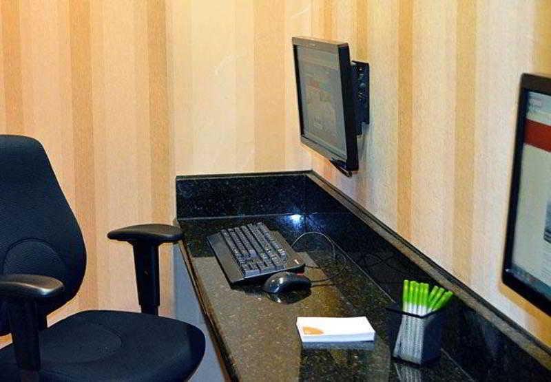 호텔 Courtyard By Marriott Detroit Downtown