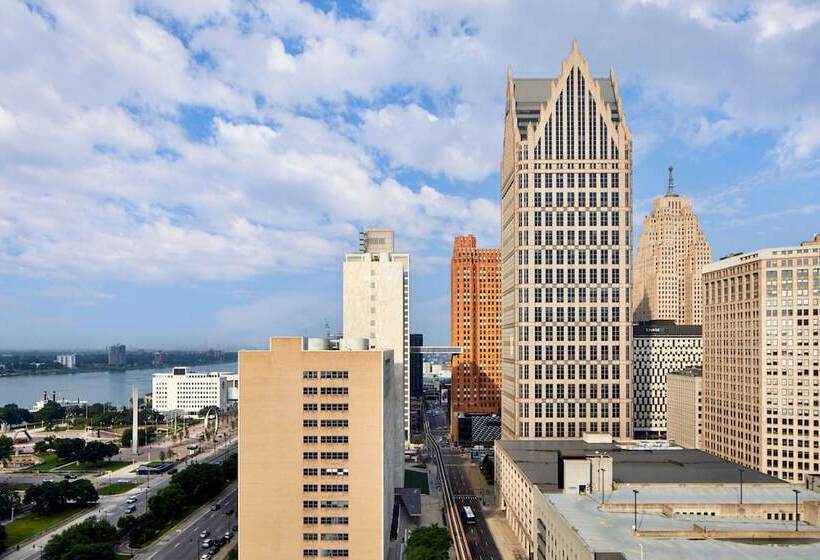 هتل Courtyard By Marriott Detroit Downtown