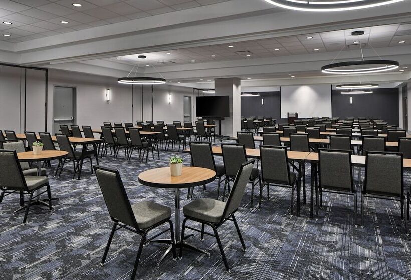 호텔 Courtyard By Marriott Detroit Downtown