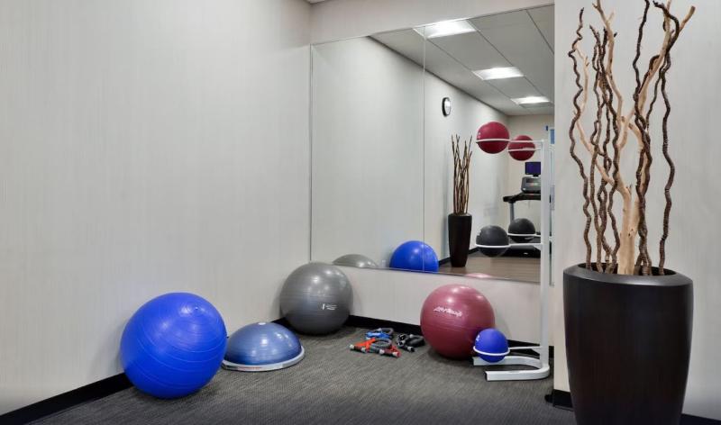 فندق Courtyard By Marriott Edina Bloomington