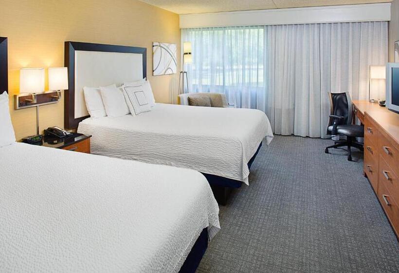 فندق Courtyard Montvale