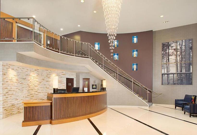 فندق Courtyard Montvale