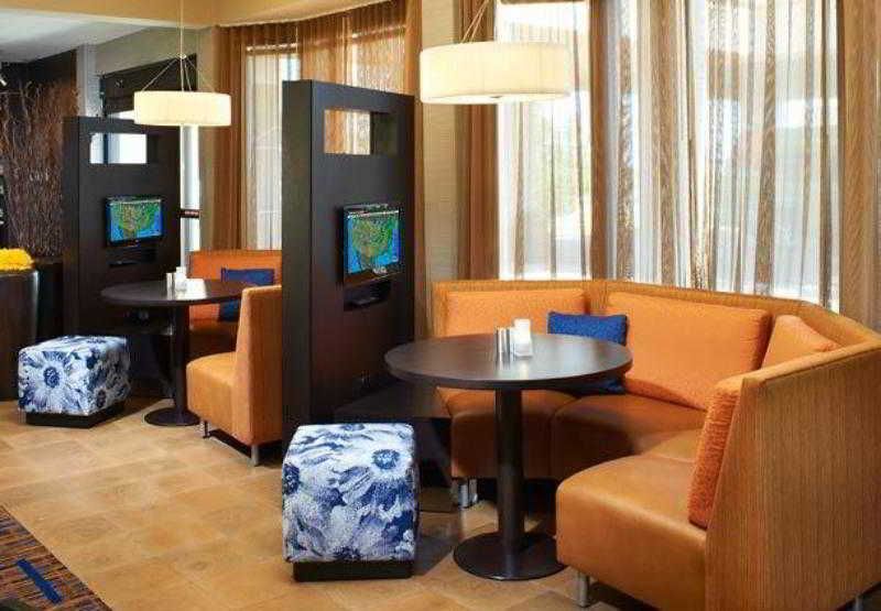 酒店 Courtyard By Marriott Rockford