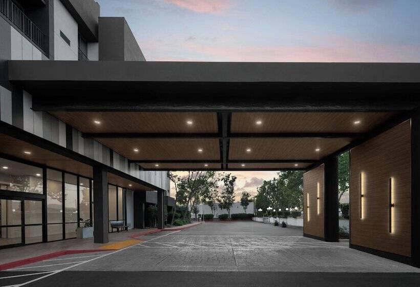 فندق Courtyard San Jose Airport