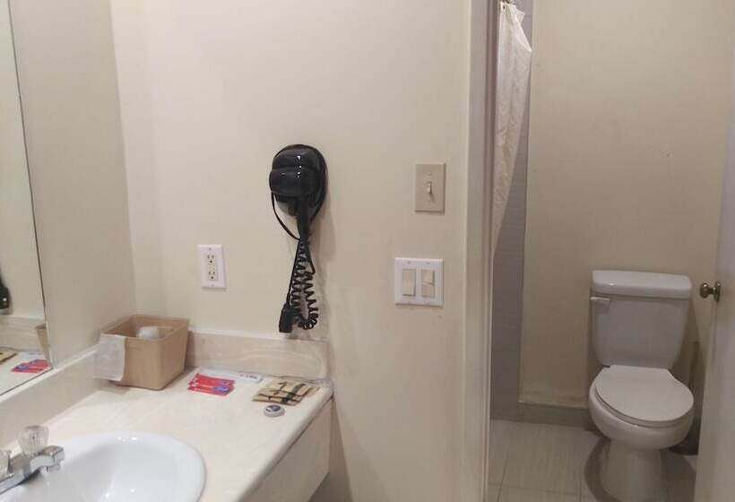 فندق Days Inn By Wyndham Hemet