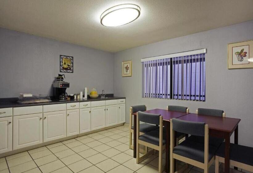 فندق Days Inn By Wyndham Hemet