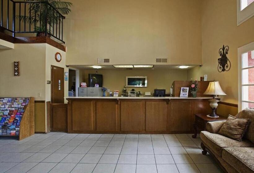 فندق Days Inn By Wyndham Hemet