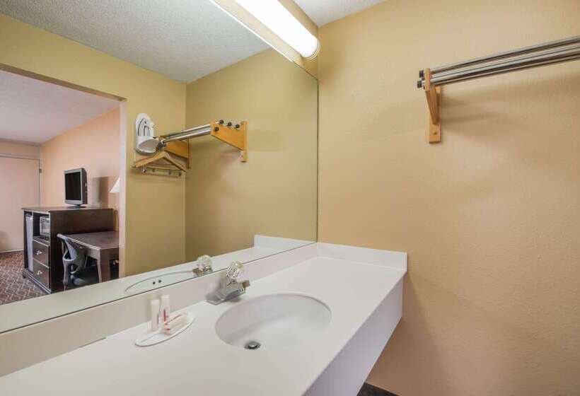 酒店 Days Inn By Wyndham Paducah