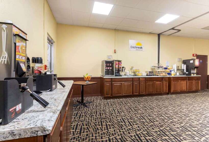 ホテル Days Inn By Wyndham Titusville Kennedy Space Center