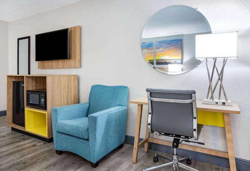 ホテル Days Inn By Wyndham Titusville Kennedy Space Center