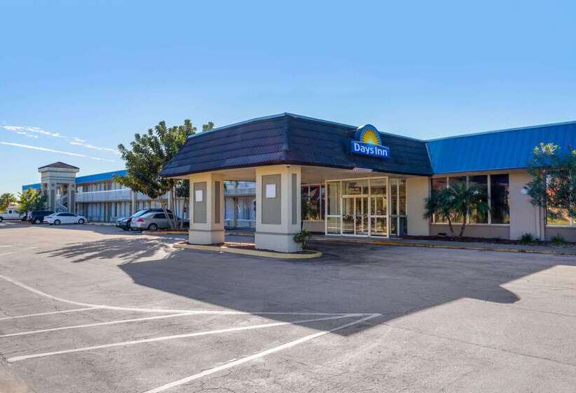 ホテル Days Inn By Wyndham Titusville Kennedy Space Center