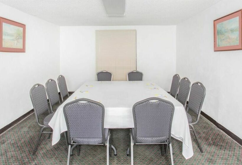 فندق Days Inn By Wyndham Rock Springs