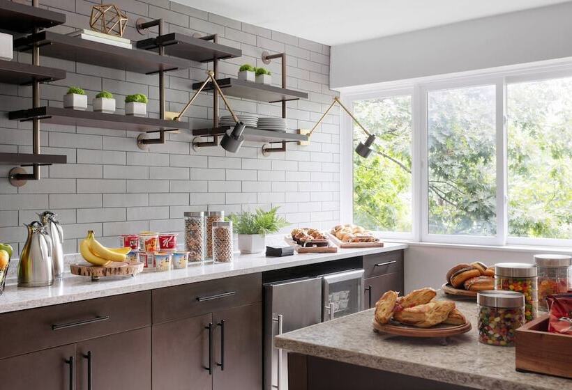 Delta Hotels By Marriott Burlington