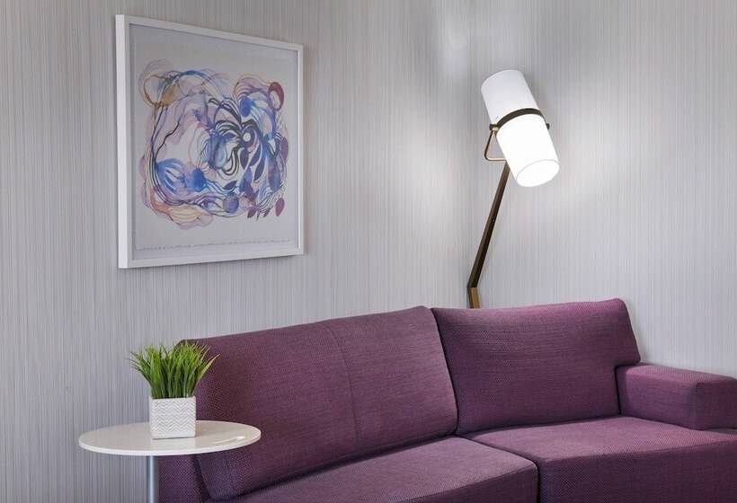 Delta Hotels By Marriott Detroit Novi