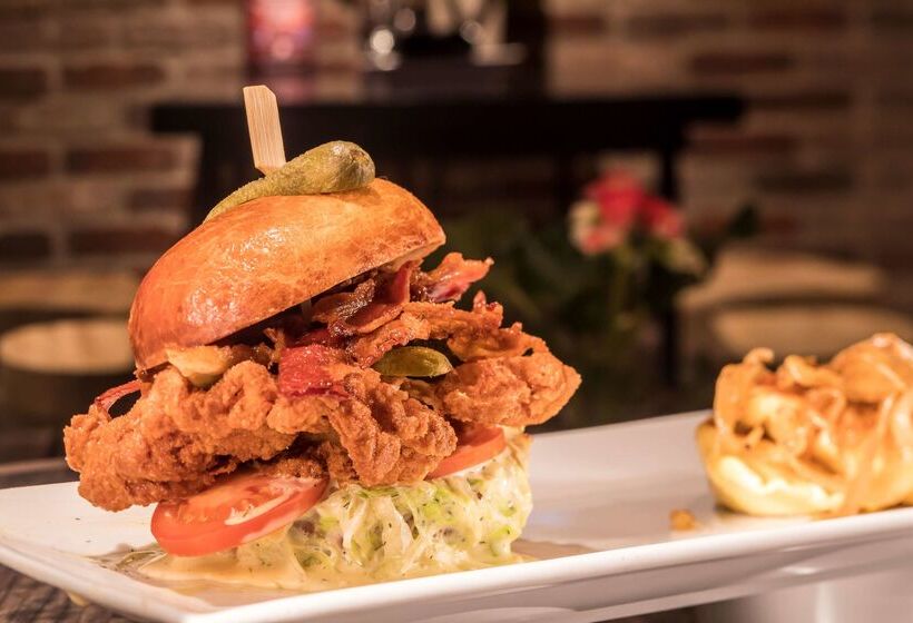 Doubletree By Hilton Hotel & Suites Pittsburgh Downtown