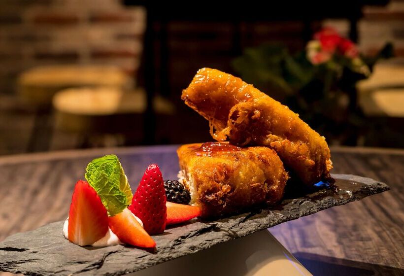 Doubletree By Hilton Hotel & Suites Pittsburgh Downtown