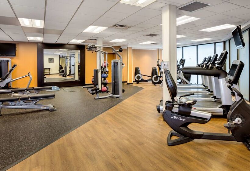 Doubletree By Hilton Hotel & Suites Pittsburgh Downtown