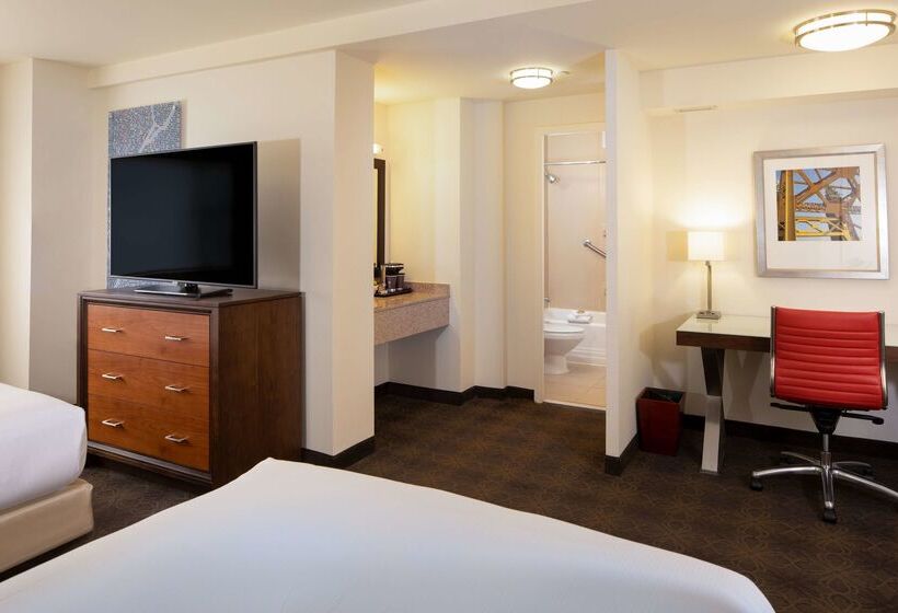 Doubletree By Hilton Hotel & Suites Pittsburgh Downtown