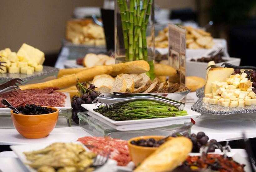 Doubletree By Hilton Hotel & Suites Pittsburgh Downtown