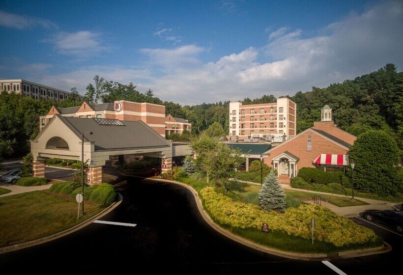 فندق Doubletree By Hilton Asheville Biltmore
