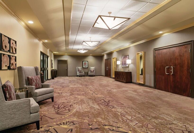 فندق Doubletree By Hilton Atlanta   Northlake