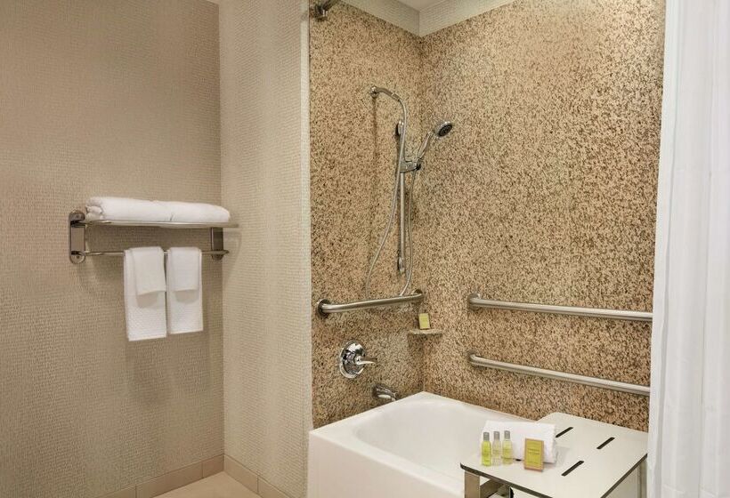 فندق Doubletree By Hilton Atlanta   Northlake