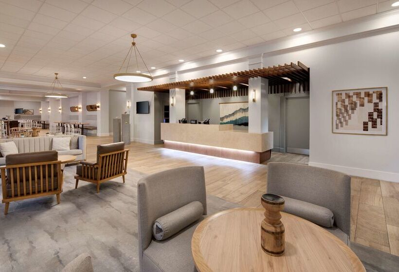 فندق Doubletree By Hilton Atlanta   Roswell