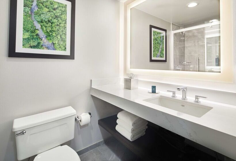 فندق Doubletree By Hilton Atlanta   Roswell