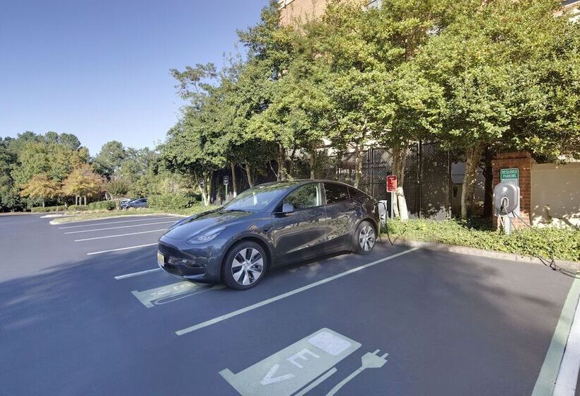 فندق Doubletree By Hilton Atlanta   Roswell