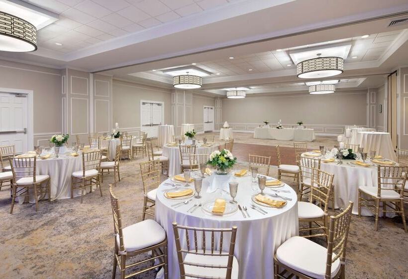 فندق Doubletree By Hilton Atlanta   Roswell