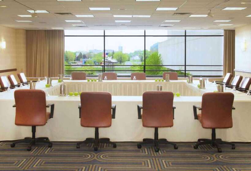 酒店 Doubletree By Hilton Bloomington Minneapolis South