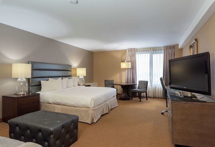 هتل Doubletree By Hilton Bloomington Minneapolis South