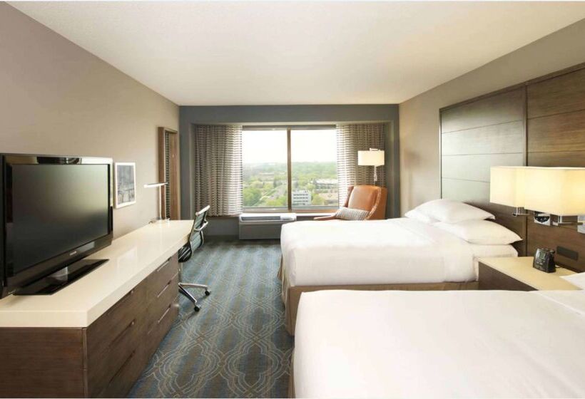 هتل Doubletree By Hilton Bloomington Minneapolis South