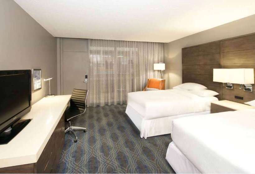 هتل Doubletree By Hilton Bloomington Minneapolis South