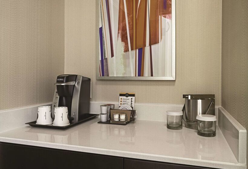 Doubletree By Hilton Hotel Bristol, Connecticut