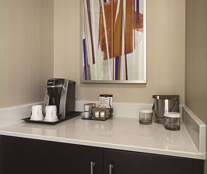 Doubletree By Hilton Hotel Bristol, Connecticut