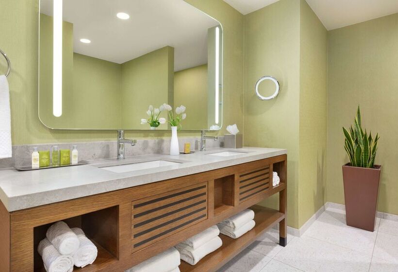 فندق Doubletree By Hilton Campbell  Pruneyard Plaza