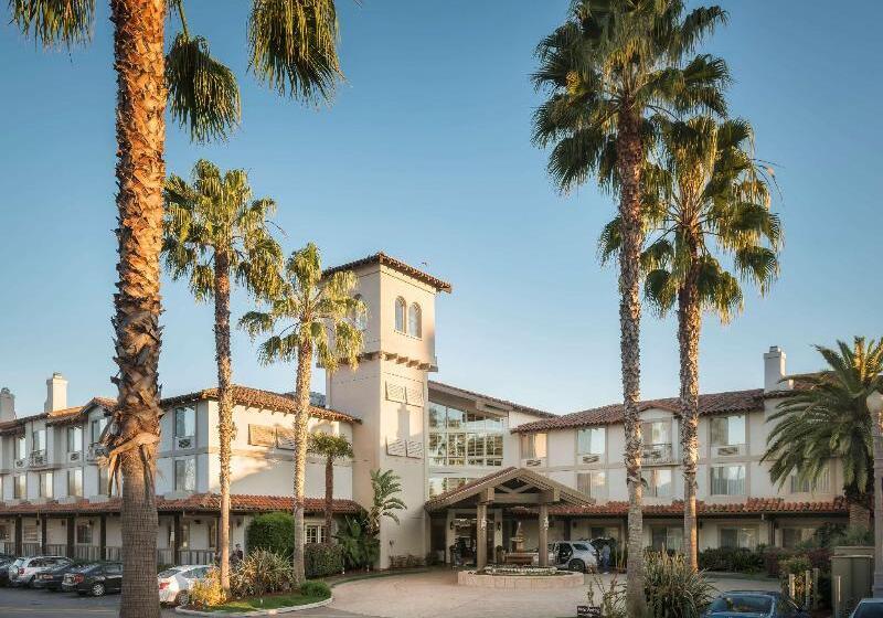 فندق Doubletree By Hilton Campbell  Pruneyard Plaza