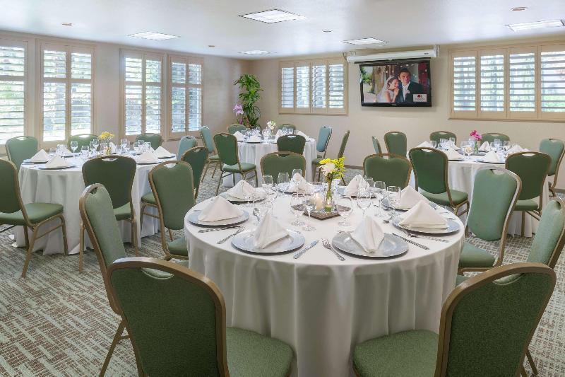 فندق Doubletree By Hilton Campbell  Pruneyard Plaza