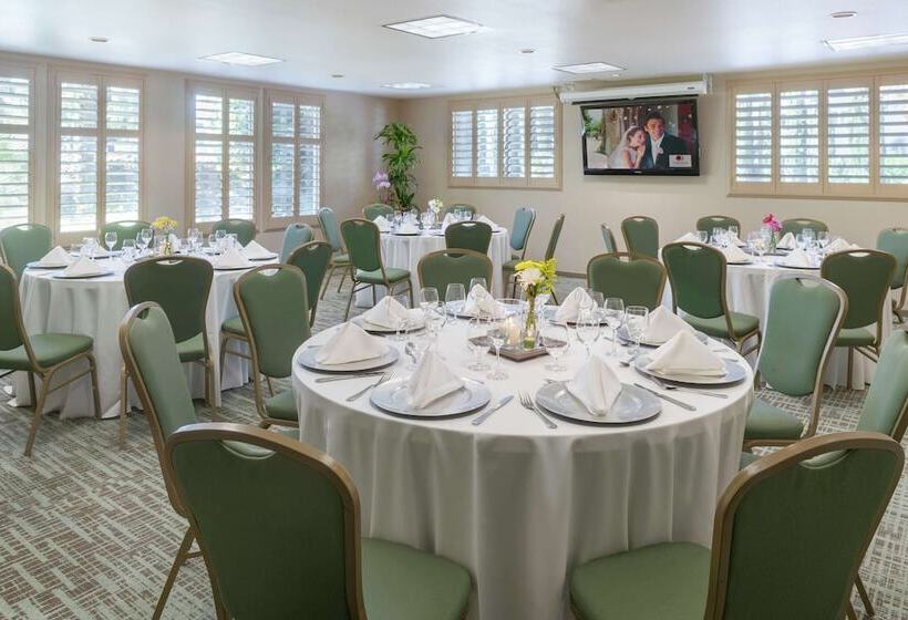 فندق Doubletree By Hilton Campbell  Pruneyard Plaza