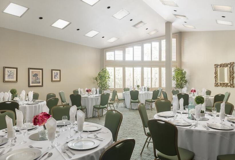 فندق Doubletree By Hilton Campbell  Pruneyard Plaza